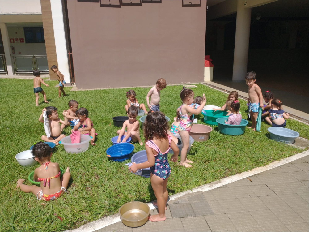 Colégio Carmo · Brincadeiras com água para refrescar as tardes do ...